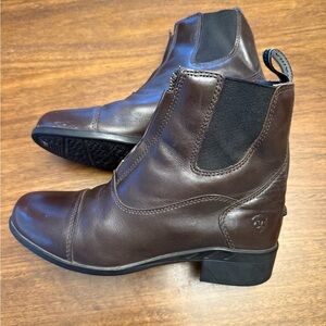 Ariat Kids' Scout Zip Paddock Riding Boots
Size 3